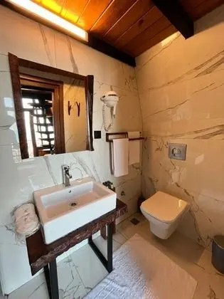 3/ve Doğa Manzaralı Bungalov (3 Kişilik)