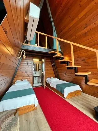 4/Deniz ve Doğa Manzaralı Bungalov (4 Kişilik)