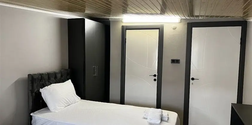 Economic Room
