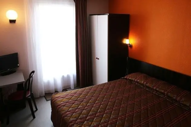 Economy Tek Büyük Yataklı Oda