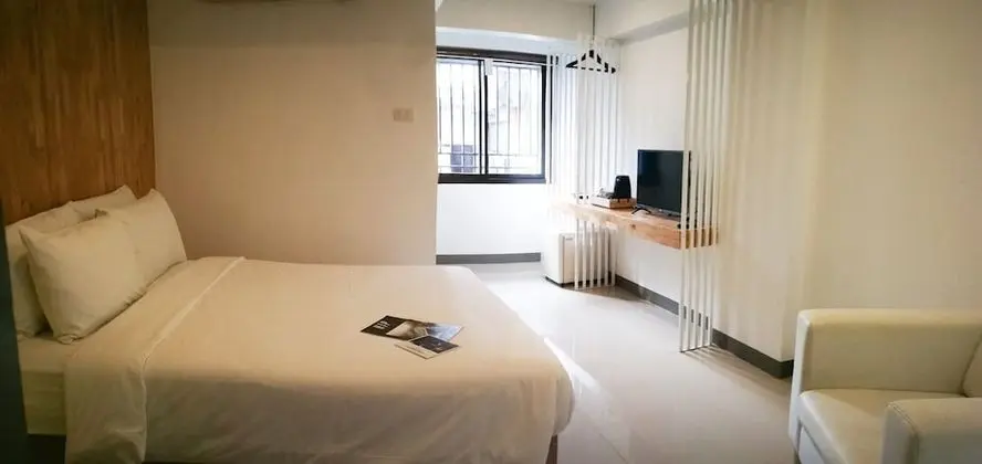 Standard King Bed