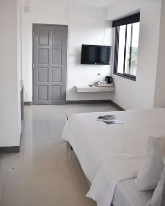 Standard King Bed