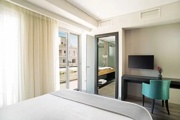 Tek Büyük Yataklı Oda, Balkon