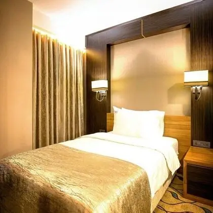 Standart Oda, Şehir Manzaralı