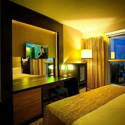 Standart Oda, Şehir Manzaralı