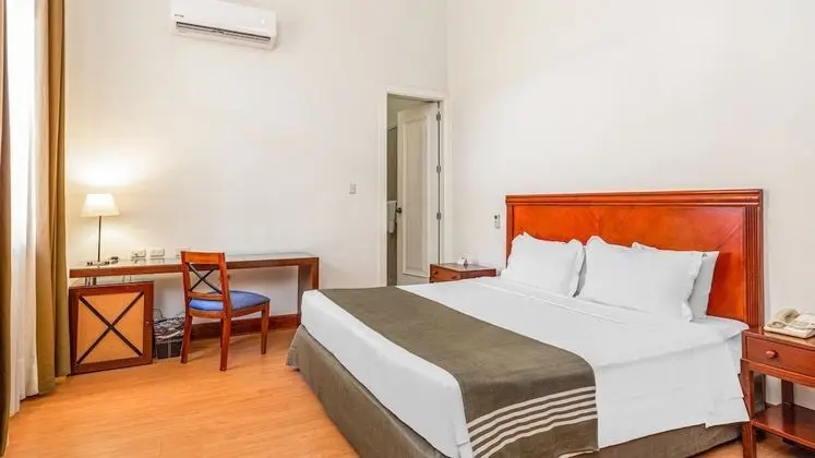 Standard Oda, 1 Büyük (Queen) Boy Yatak