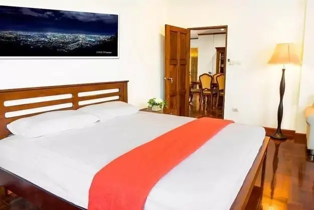 Villa (LPC Holiday)