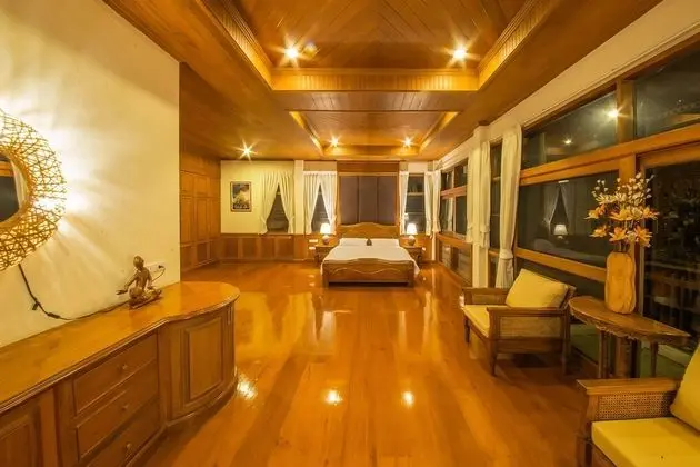 Luxury Ev, 4 Yatak Odası, Havuz Kullanımı, Göl Manzaralı