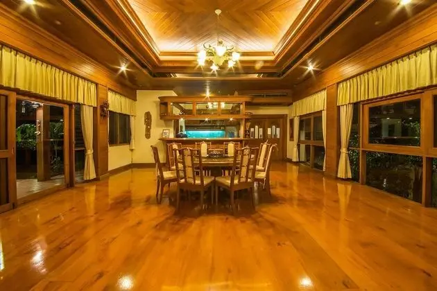 Luxury Ev, 4 Yatak Odası, Havuz Kullanımı, Göl Manzaralı