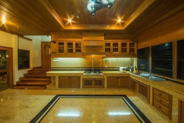 Luxury Ev, 4 Yatak Odası, Havuz Kullanımı, Göl Manzaralı