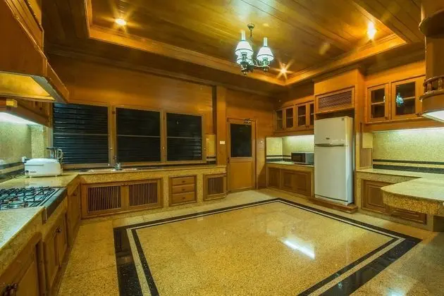Luxury Ev, 4 Yatak Odası, Havuz Kullanımı, Göl Manzaralı
