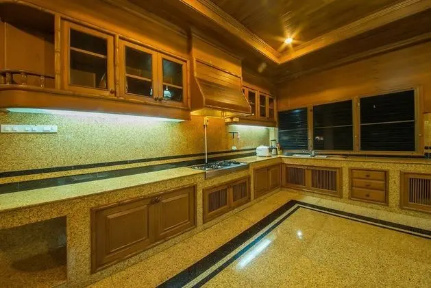 Luxury Ev, 4 Yatak Odası, Havuz Kullanımı, Göl Manzaralı