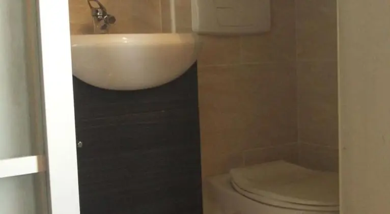 Basic Tek Büyük Yataklı Oda