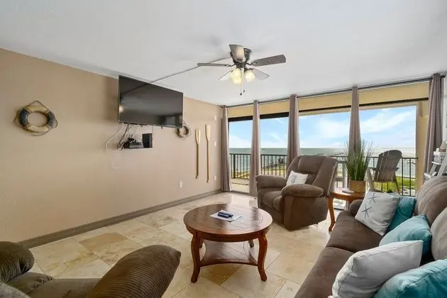 Daire, Birden Çok Yatak, Veranda (LR #414 2 BR - Grandview)