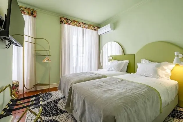 Tek Büyük veya İki Ayrı Yataklı Oda