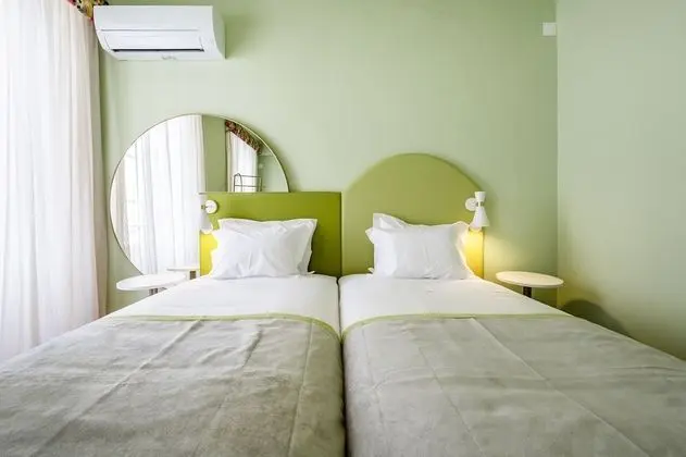 Tek Büyük veya İki Ayrı Yataklı Oda