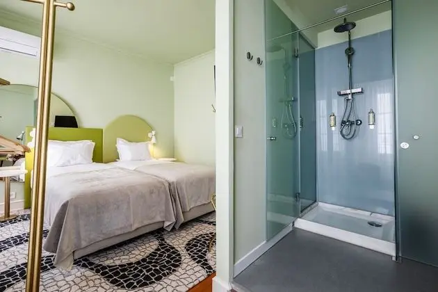 Tek Büyük veya İki Ayrı Yataklı Oda