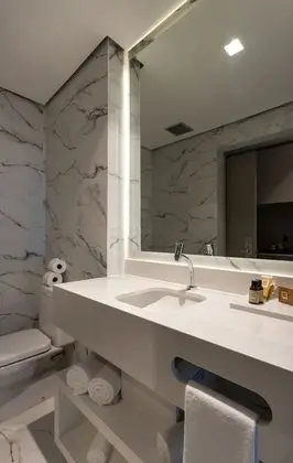 Deluxe Tek Büyük Yataklı Oda, 1 Büyük (Queen) Boy Yatak