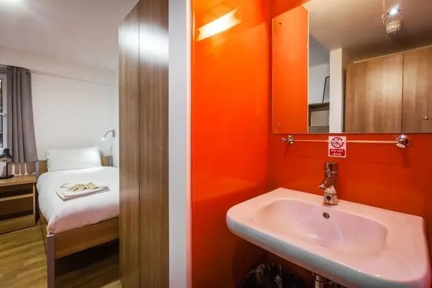 Standard Tek Kişilik Oda, 1 Tek Kişilik Yatak, Ortak Banyo