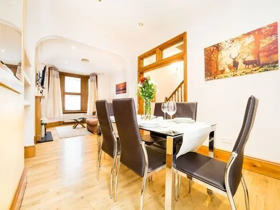 Comfort Ev, Veranda (LT The Gate House 3 Bed)