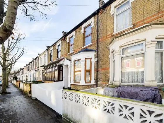 Comfort Ev, Veranda (LT The Gate House 3 Bed)