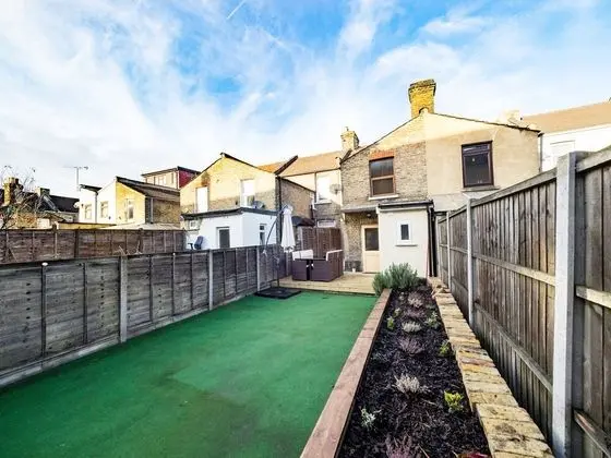 Comfort Ev, Veranda (LT The Gate House 3 Bed)