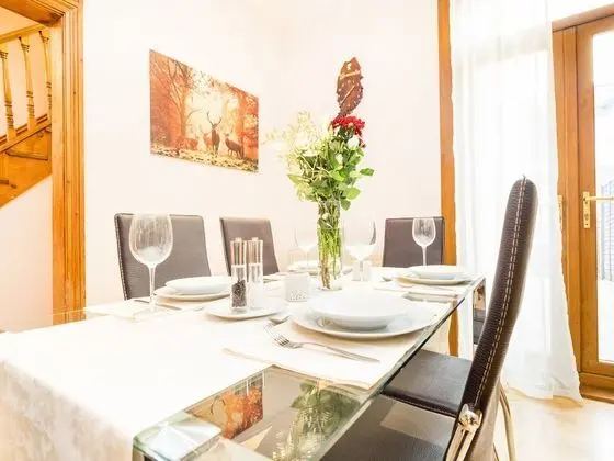 Comfort Ev, Veranda (LT The Gate House 3 Bed)