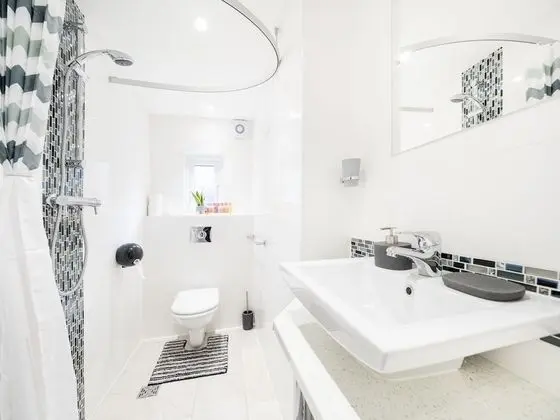 Comfort Ev, Veranda (LT The Gate House 3 Bed)