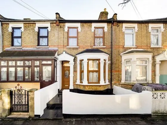 Comfort Ev, Veranda (LT The Gate House 3 Bed)