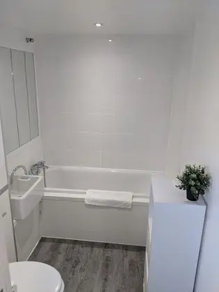 Apart Daire, Engellilere Uygun, Özel Banyo (LT Grove Stratford 2 bed)
