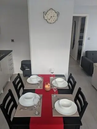 Apart Daire, Engellilere Uygun, Özel Banyo (LT Grove Stratford 2 bed)