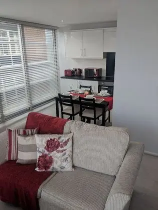 Apart Daire, Engellilere Uygun, Özel Banyo (LT Grove Stratford 2 bed)