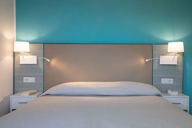 Deluxe Üç Kişilik Oda, Deniz Manzaralı