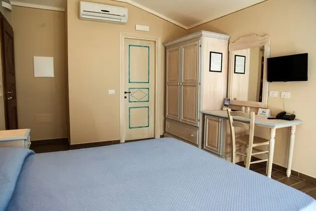 Superior Tek Büyük veya İki Ayrı Yataklı Oda