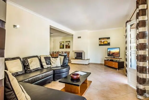 Villa (4 Bedrooms)