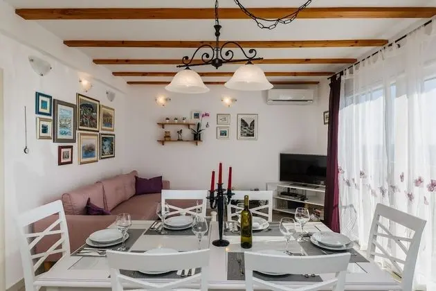 Villa, Deniz Manzaralı
