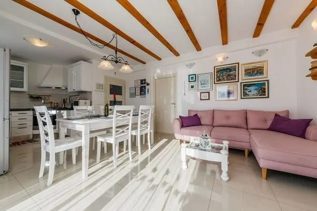 Villa, Deniz Manzaralı