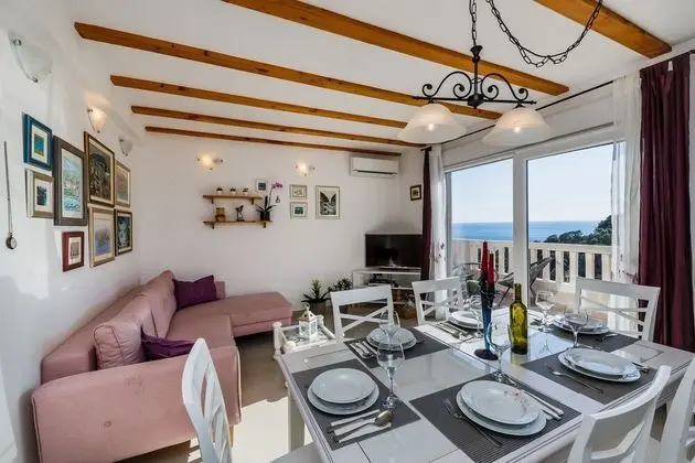 Villa, Deniz Manzaralı