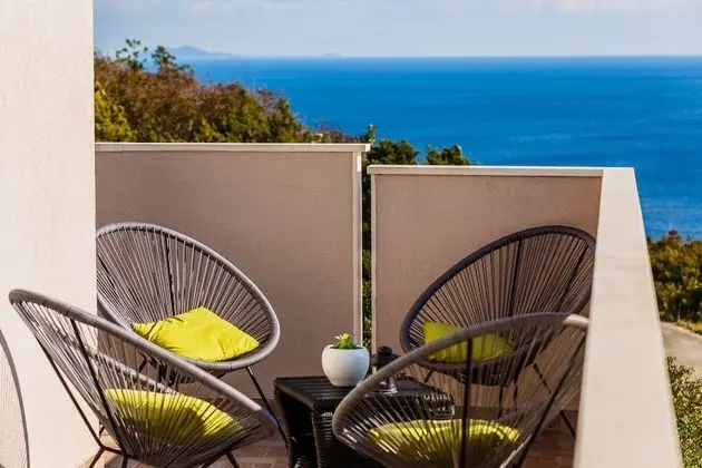 Villa, Deniz Manzaralı