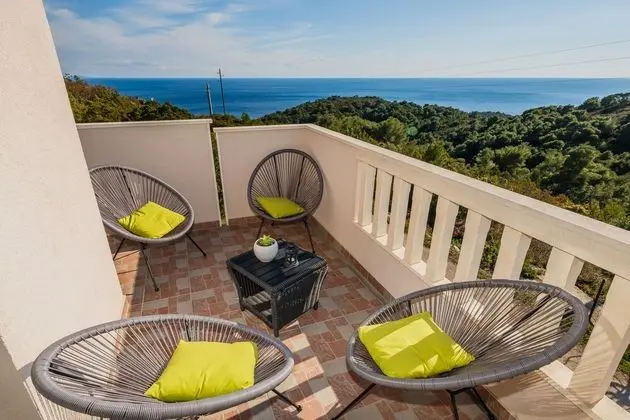 Villa, Deniz Manzaralı