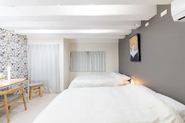 Standard Oda (2nd Floor)