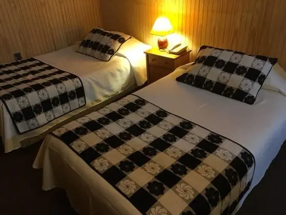 Tek Büyük Yataklı Oda, 2 Tek Kişilik Yatak