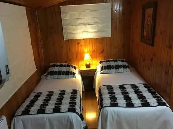 Tek Büyük Yataklı Oda, 2 Tek Kişilik Yatak