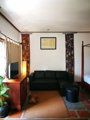 Paradise Suite with River View