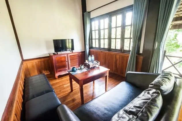 Paradise Suite with River View
