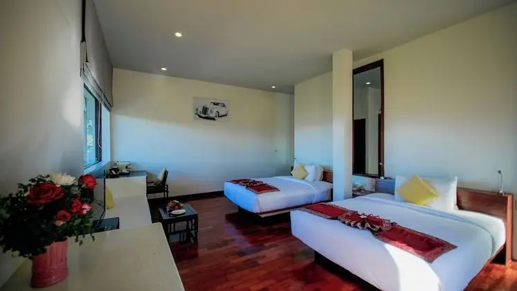 Deluxe King/Twin Room