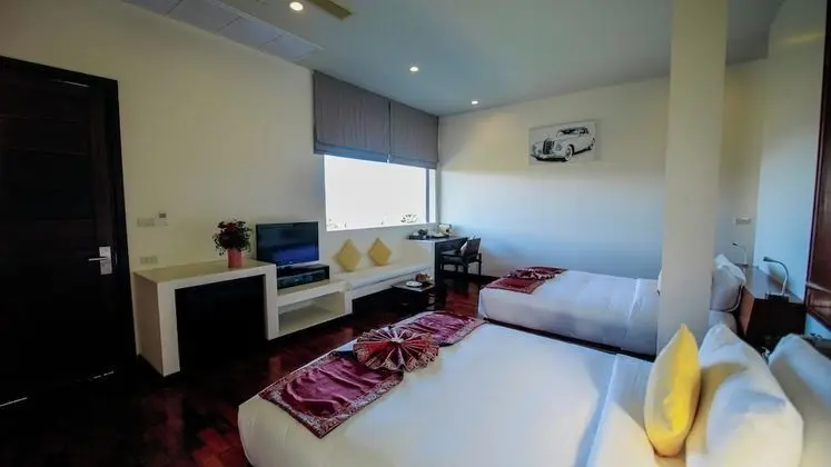 Deluxe King/Twin Room