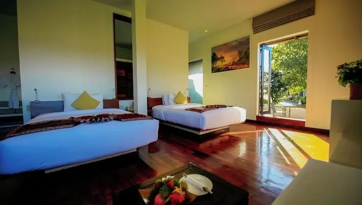 Deluxe King/Twin Room