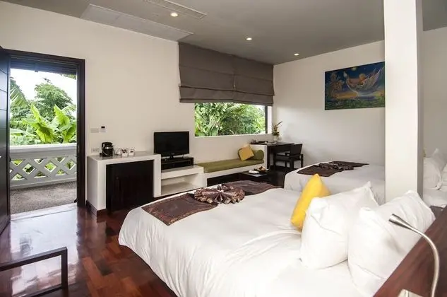 Deluxe King/Twin Room
