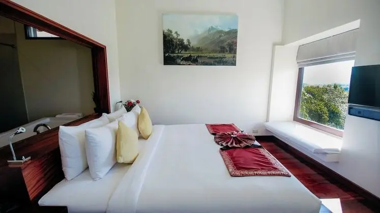 Superior King Room